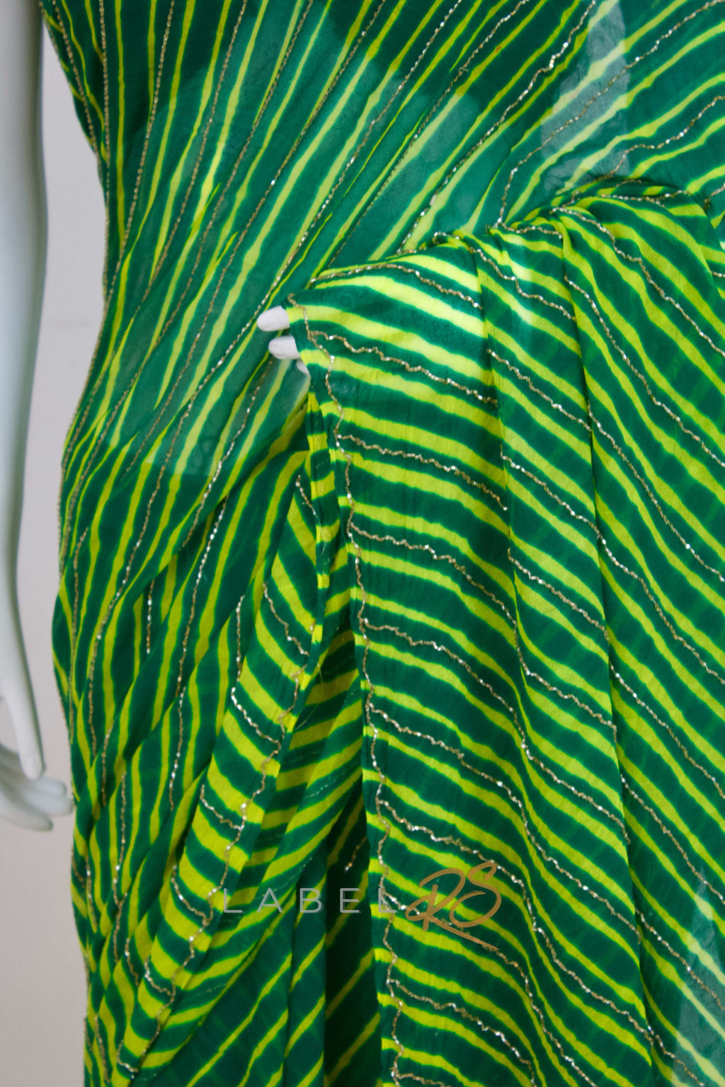 Pure Leheriya Saree With Cut Dana Work