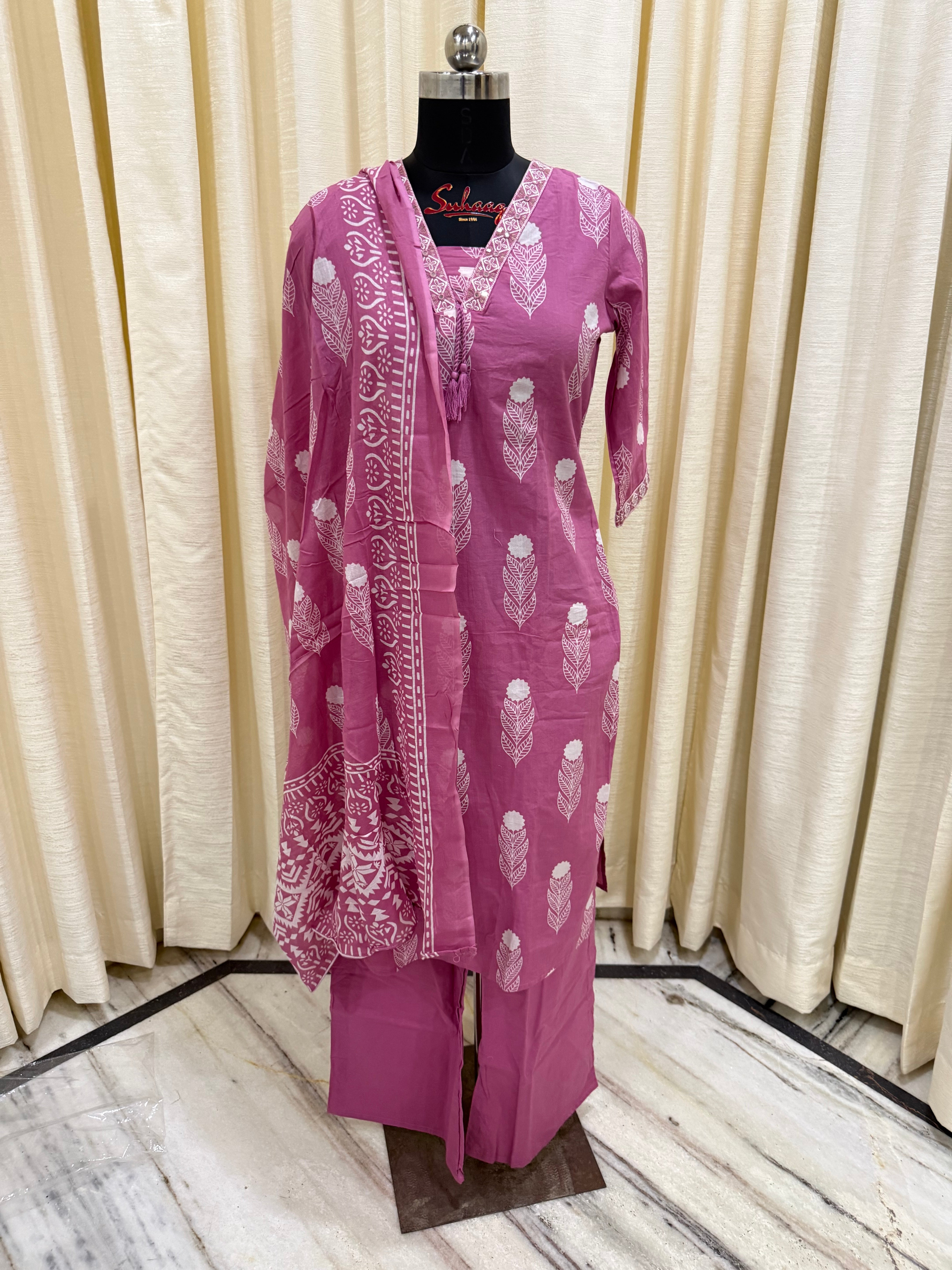 Mauve Pink Leaf Motif Cotton Kurta Set with Dupatta