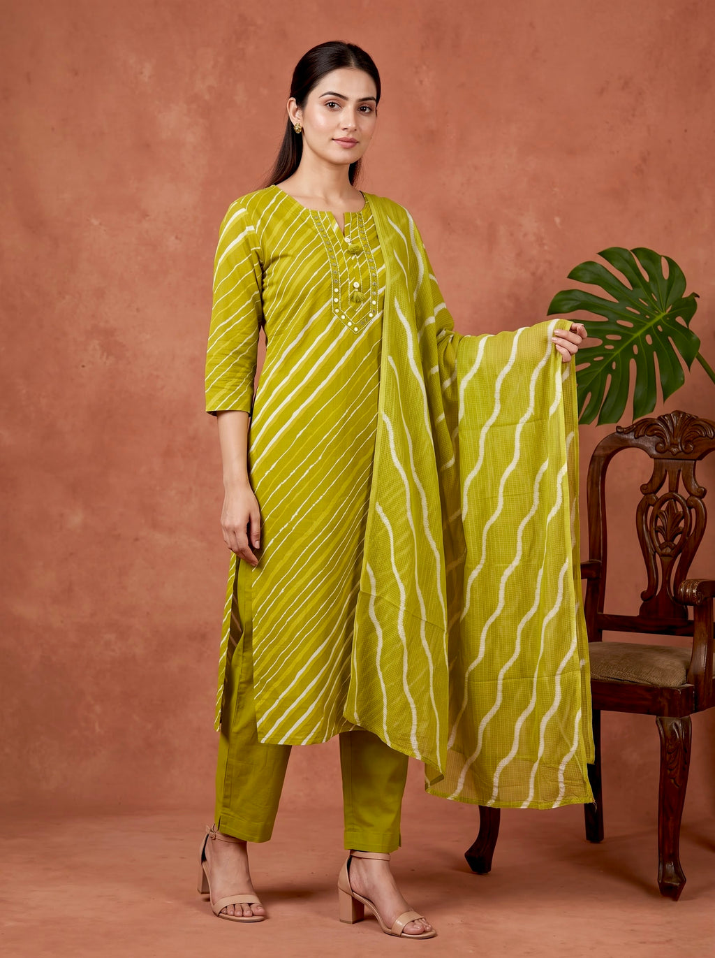Mehndi Green Leheriya Print Premium Cotton Kurta Set