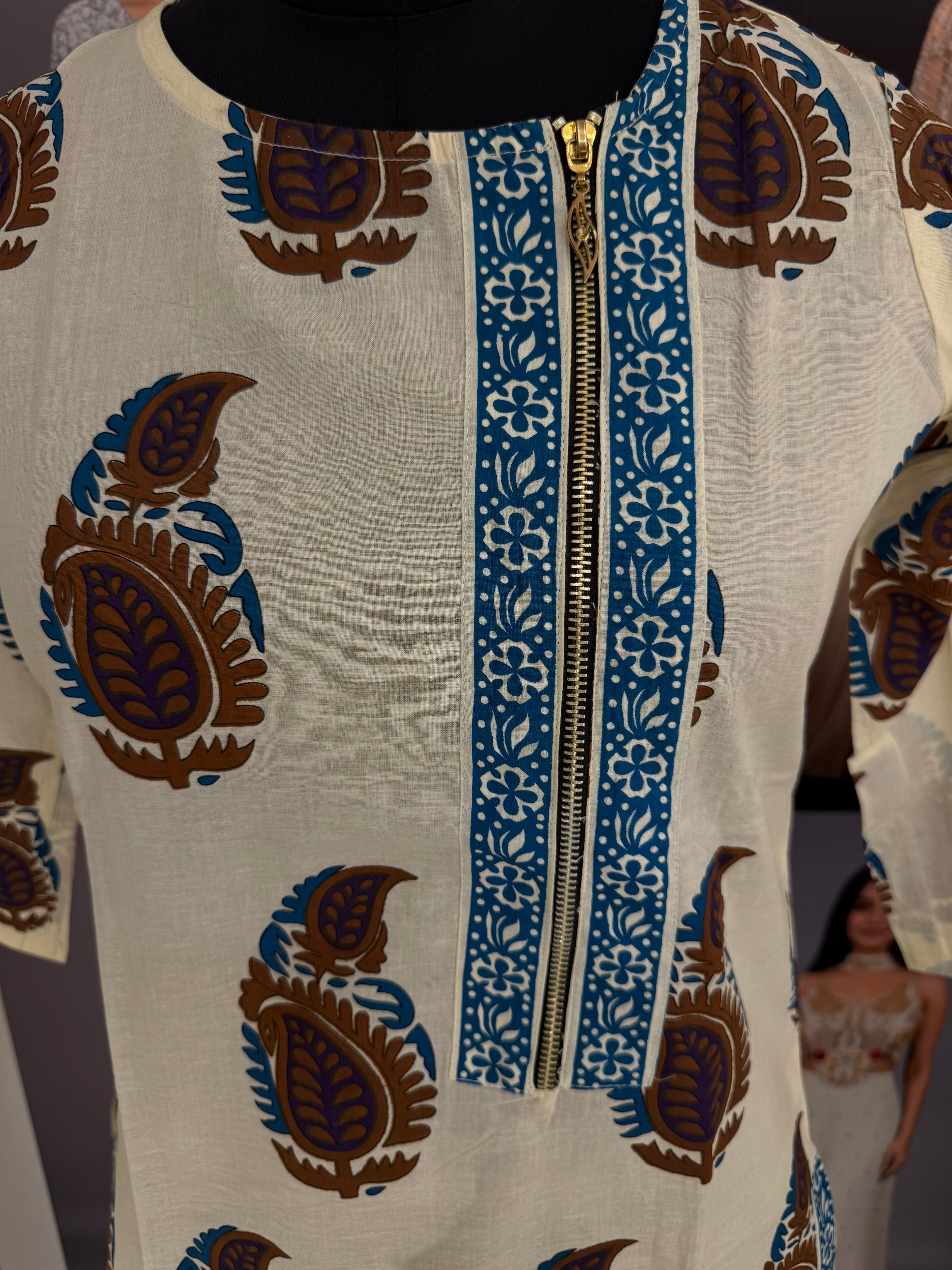 Off-White Blue Paisley Block Print Cotton Kurta Set – Palazzo Suit