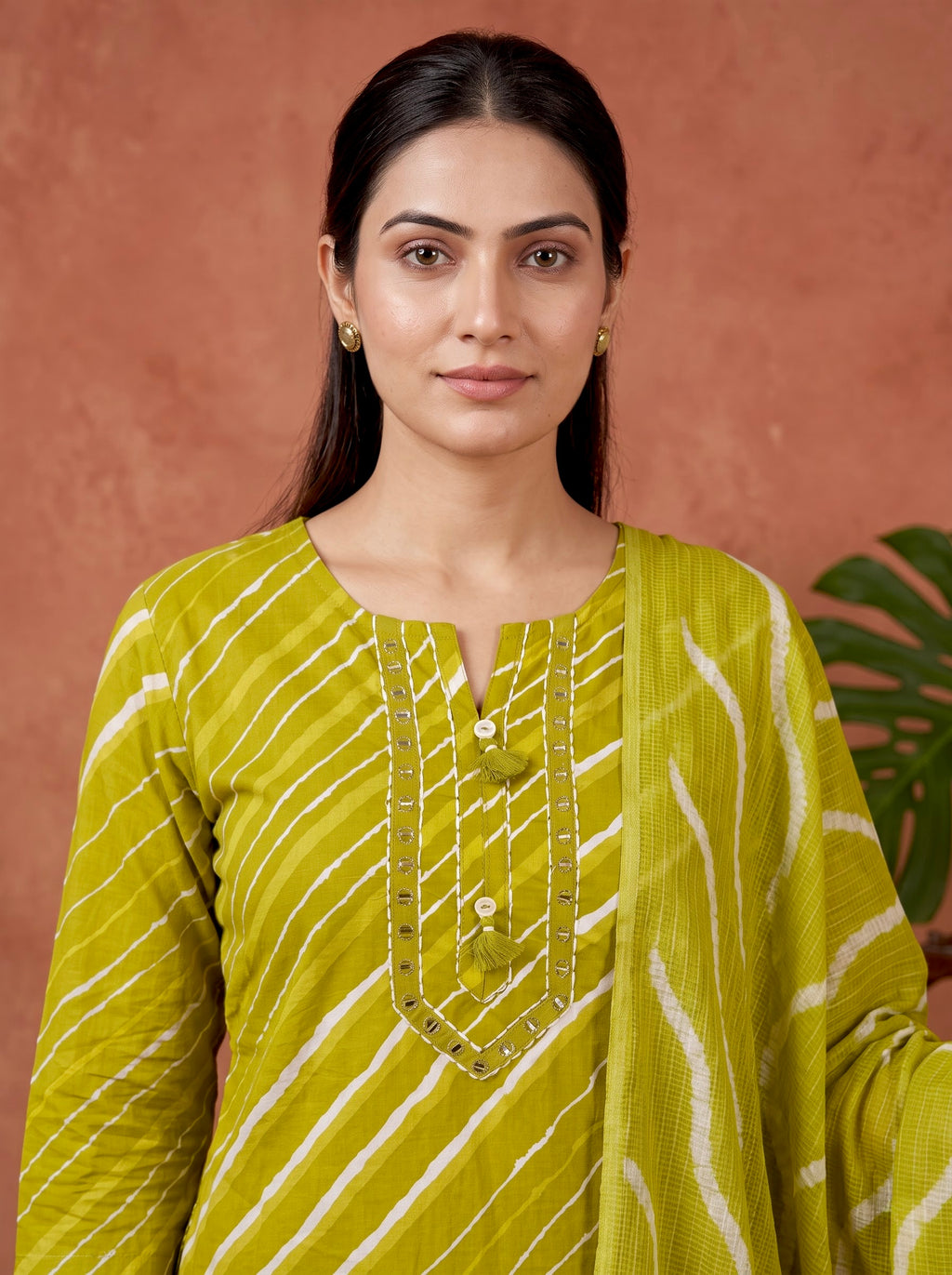 Mehndi Green Leheriya Print Premium Cotton Kurta Set