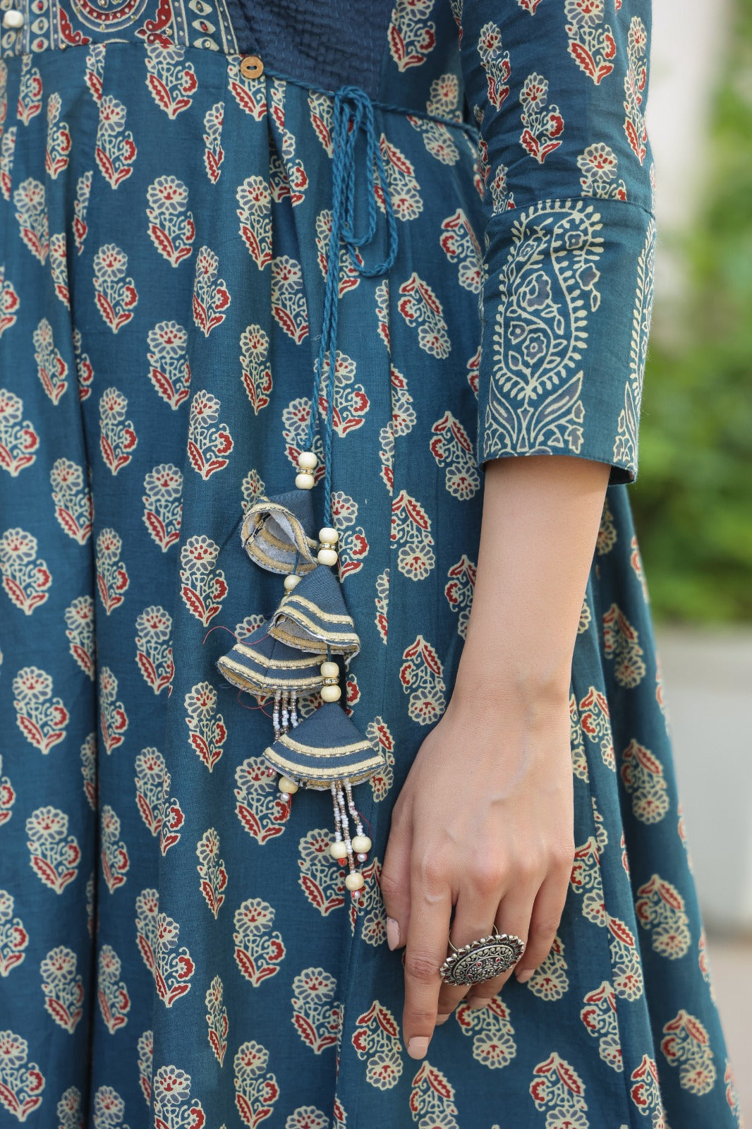 Noor-e-Neel Anarkali Set